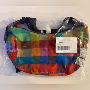 BAGGU Madras Medium Crescent Bag

Willing to trade for the everyday cloud bag.